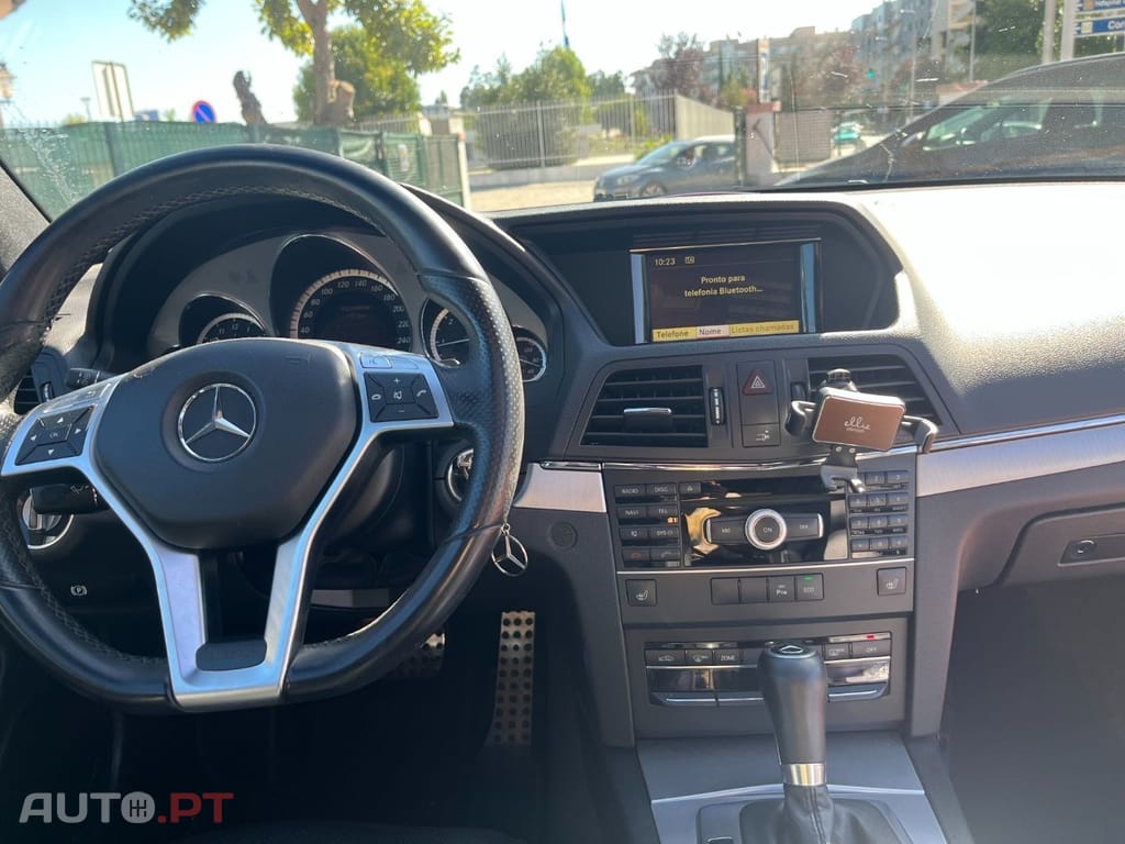 Mercedes-Benz E 220 CDI Avantgarde BlueEfficiency Auto.