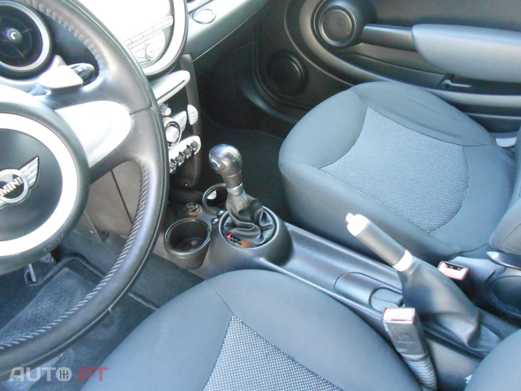 MINI Cooper D - CX AUTOMÁTICA