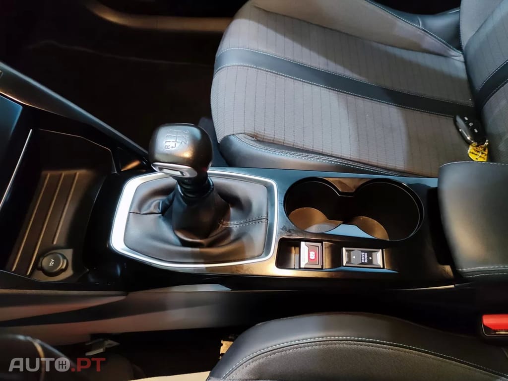 Peugeot 208 PureTech 100 Style