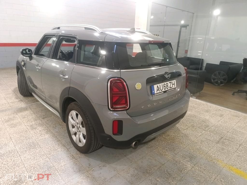 MINI Countryman Cooper SE Premium Essential Auto