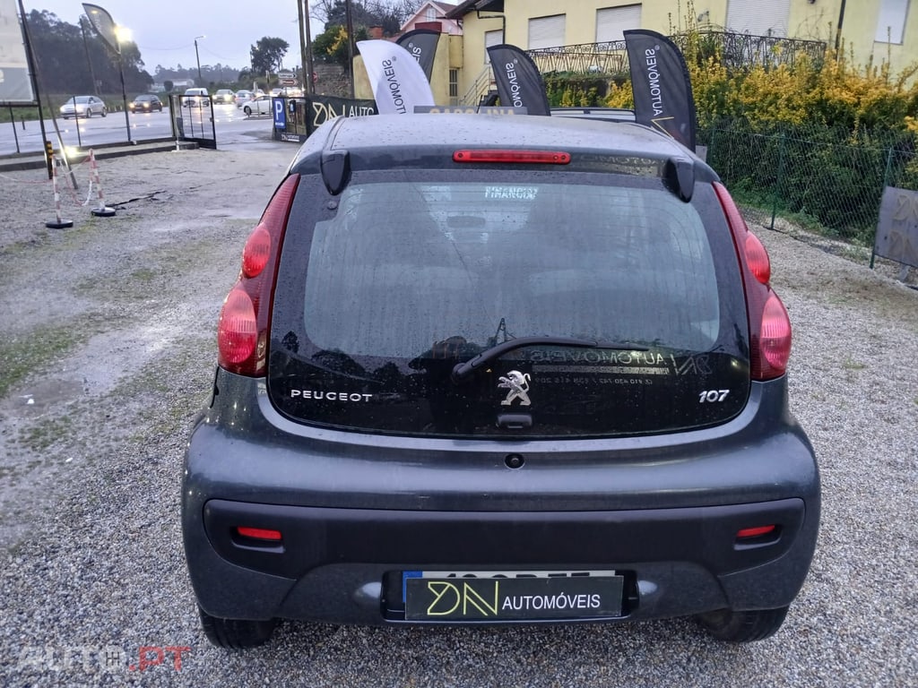 Peugeot 107 1.0