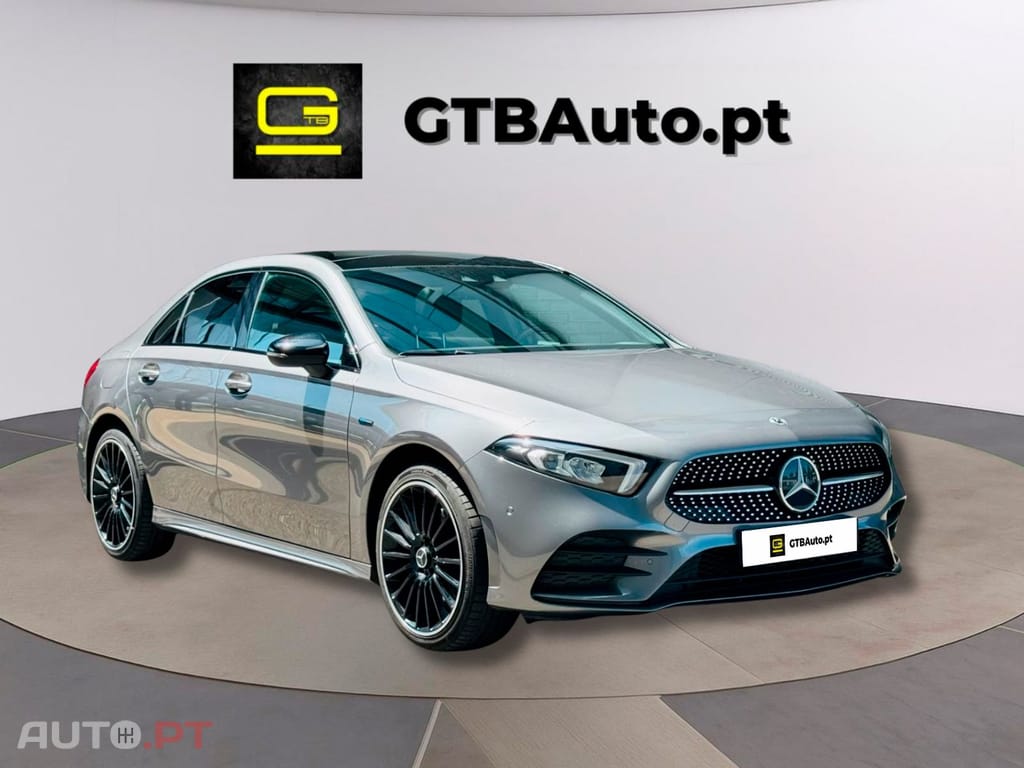 Mercedes-Benz A 250 I.V.A DEDUTIVEL AMG