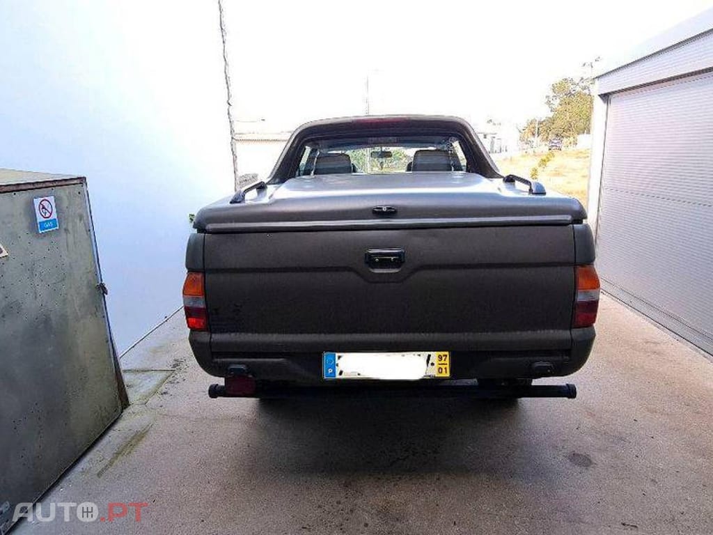 Mitsubishi L200 2.5TD