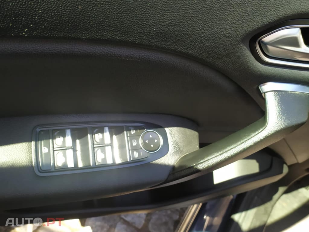 Renault Captur 1.0 TCE 100CV INTENS