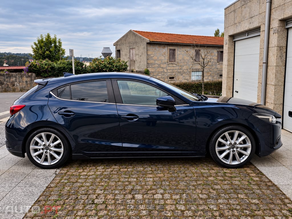 Mazda 3 1.5 D Excellence — Pack Leather + Technology
