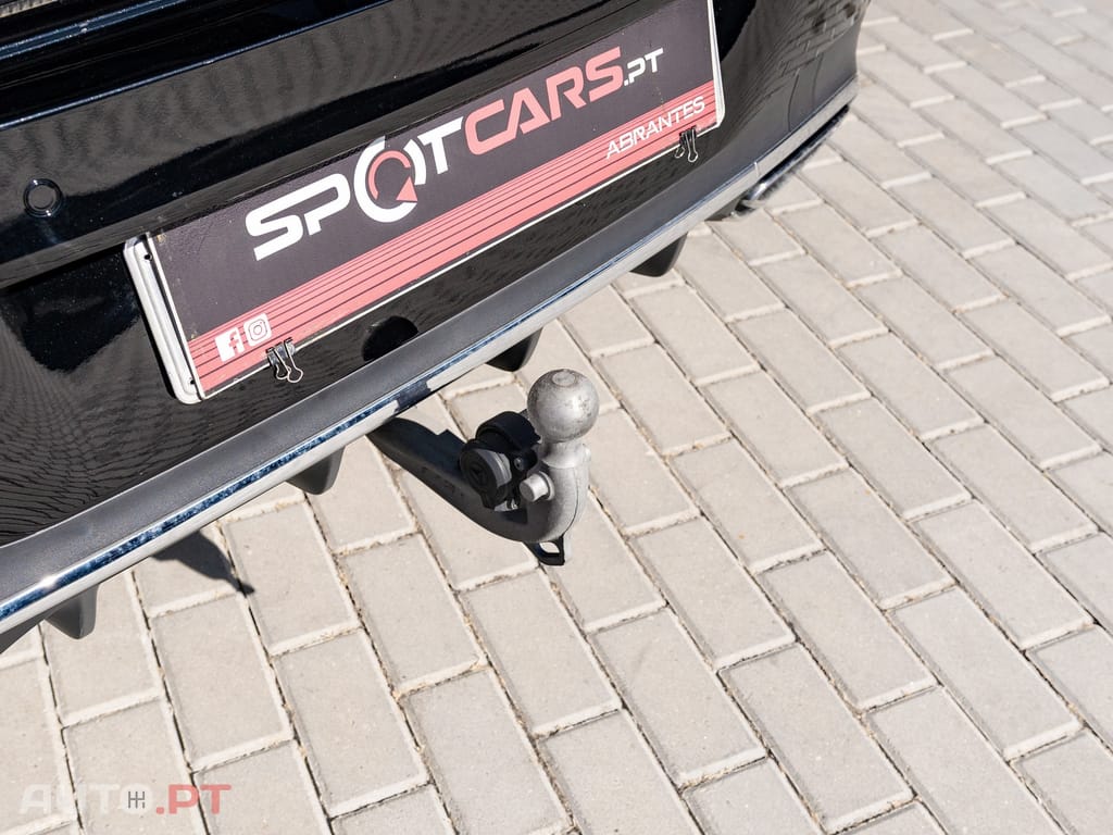 Mercedes-Benz CLA 250 e 8G-DCT AMG Line Advanced Plus — fotografia 12