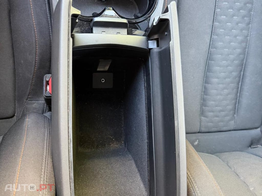Peugeot 508 SW 1.2 EAT8 Business — fotografia 30