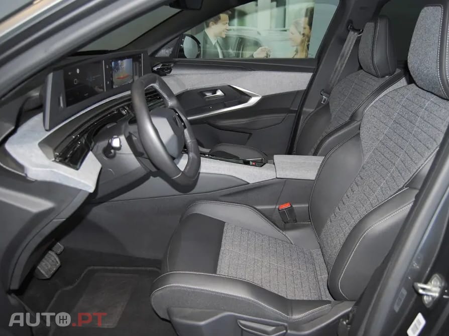Peugeot 5008 1.2 Hybrid Allure e-DCS6