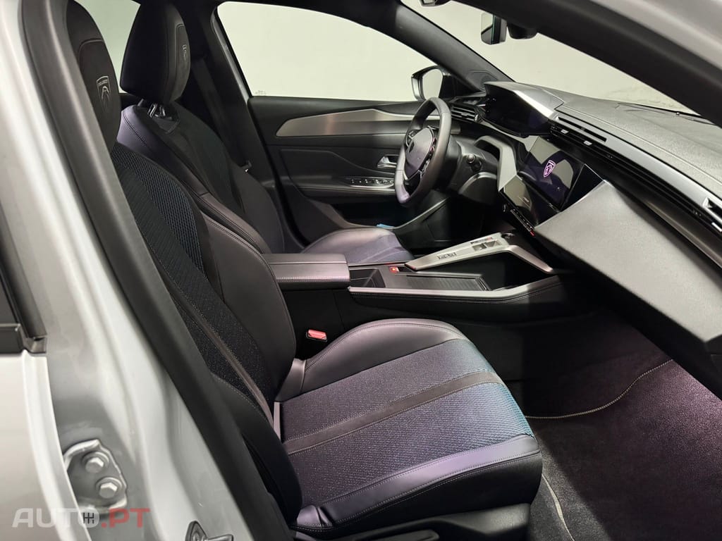 Peugeot E-308 54 kWh GT