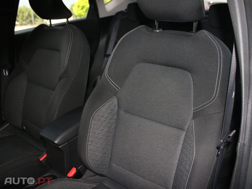 Renault Captur TCe 100 INTENS