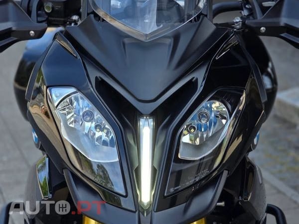 BMW S Triple black & Akrapovic