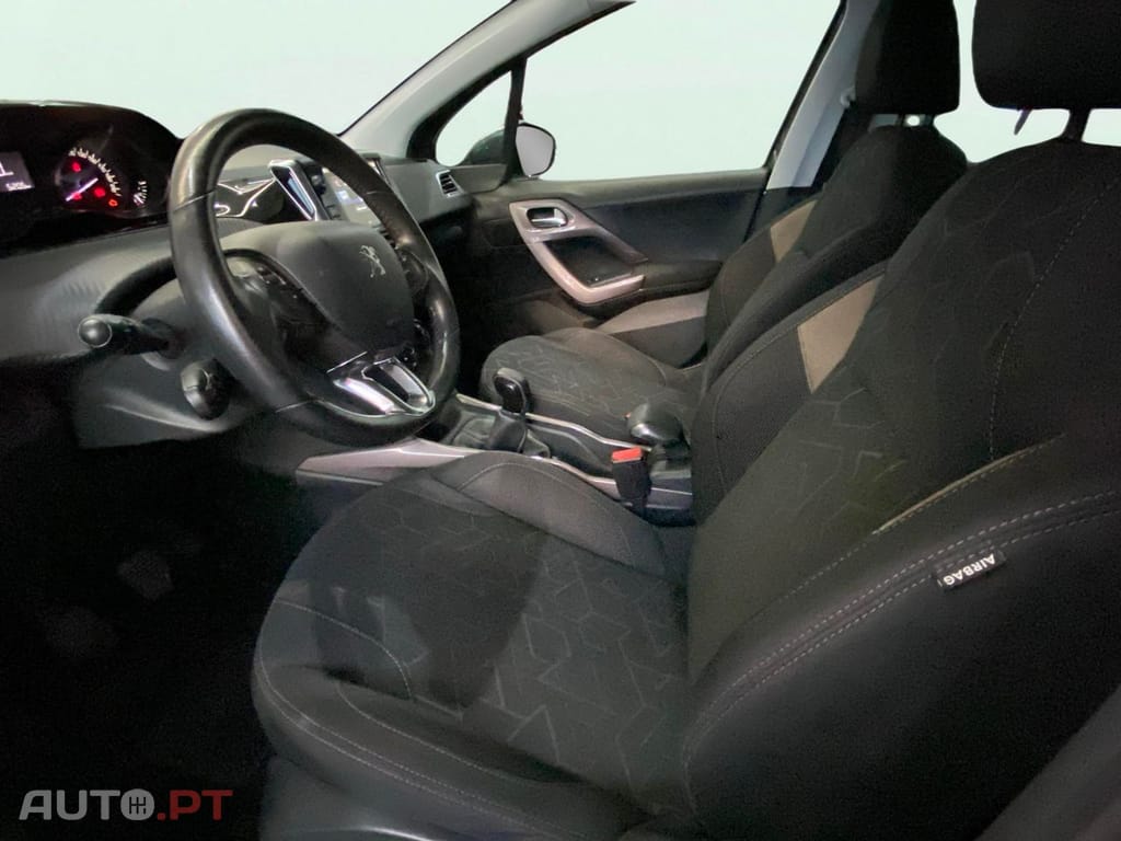 Peugeot 2008 1.2 PureTech Active