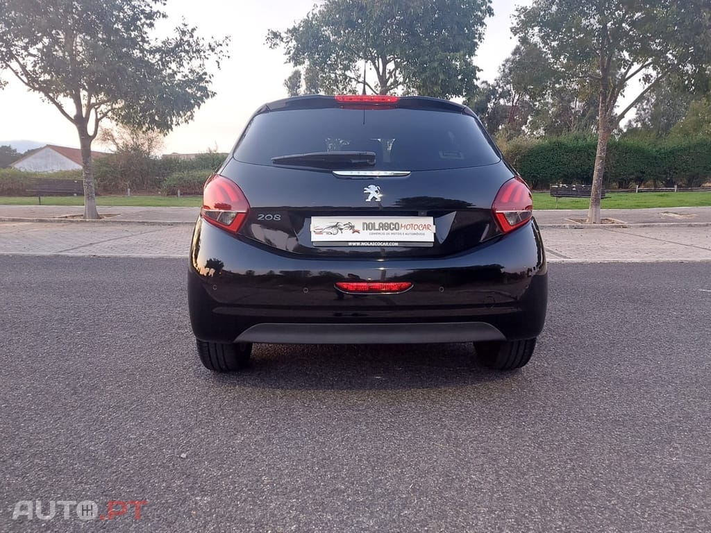 Peugeot 208 1.6 BlueHDi Style