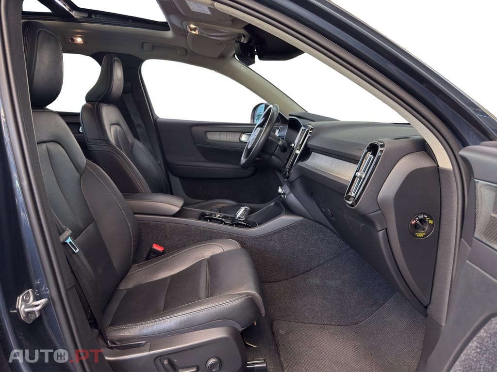 Volvo XC40 1.5 T5 PHEV Plus Bright