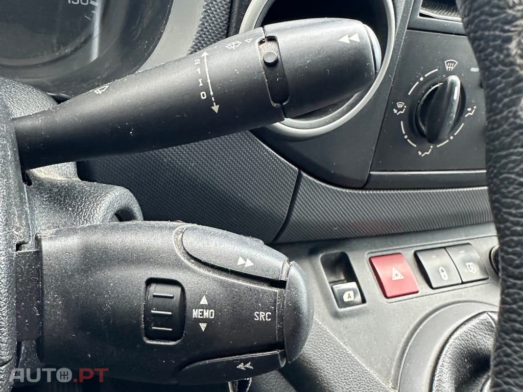 Peugeot Partner 1.6 BlueHDi L2 Premium 3L