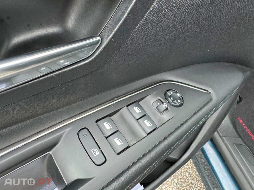 Peugeot 3008 1.6 Hybrid Allure Pack e-EAT8