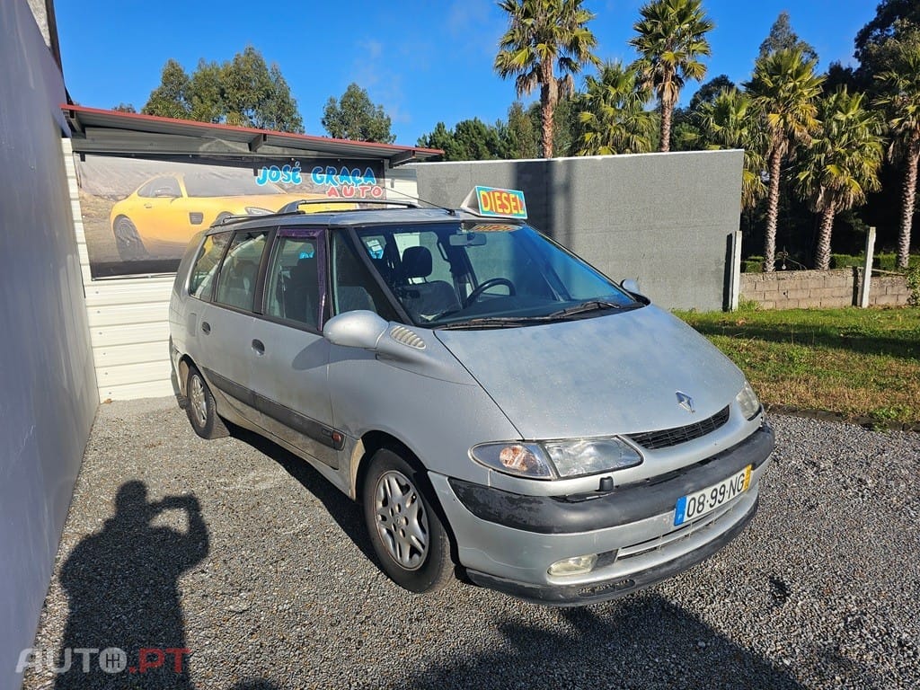 Renault Grand Espace RT 2.2 dT
