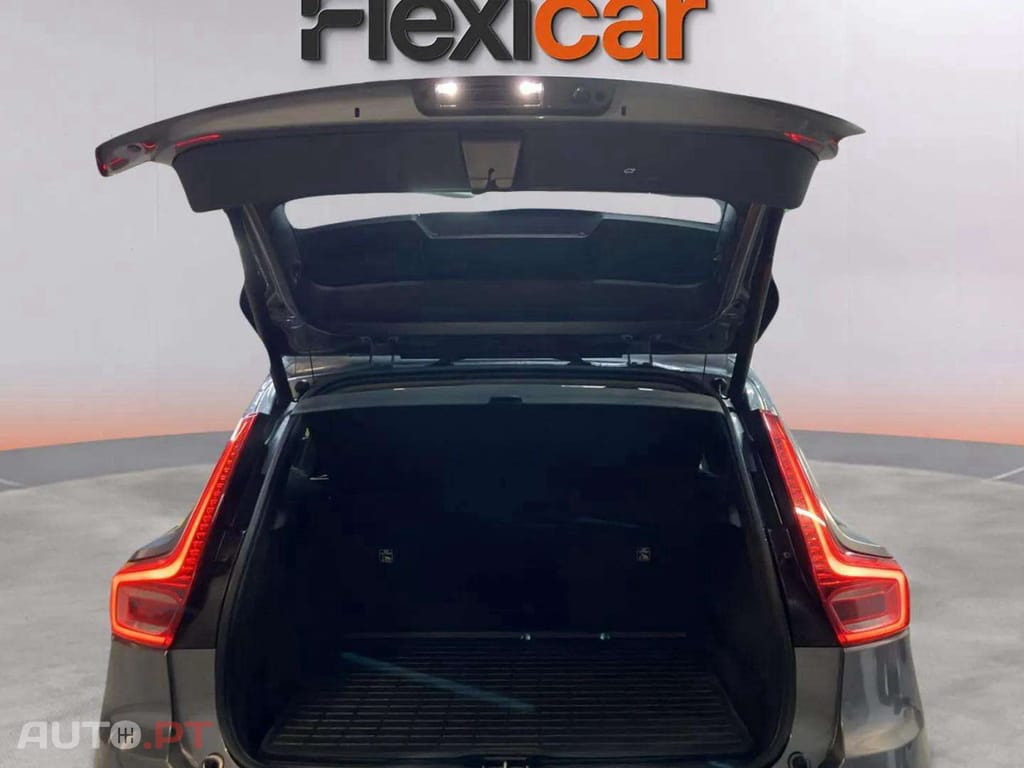 Volvo XC40 2.0 D3 150 MOMENTUM