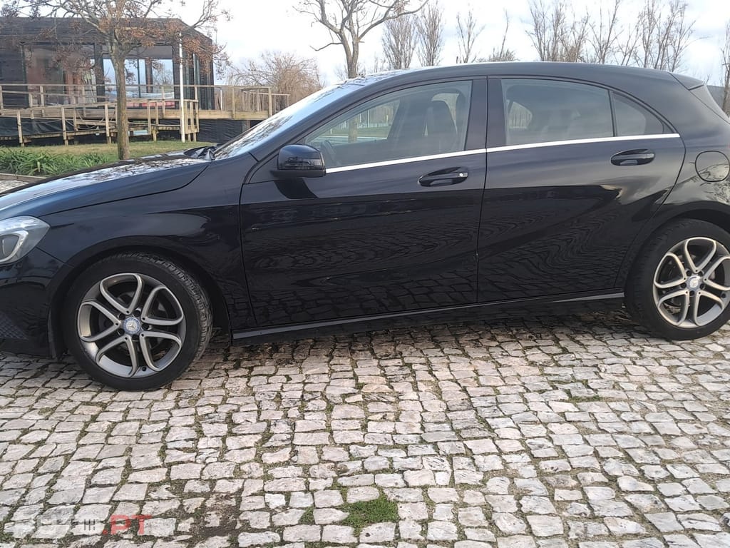 Mercedes-Benz A 180 CDI (BlueEFFICIENCY)