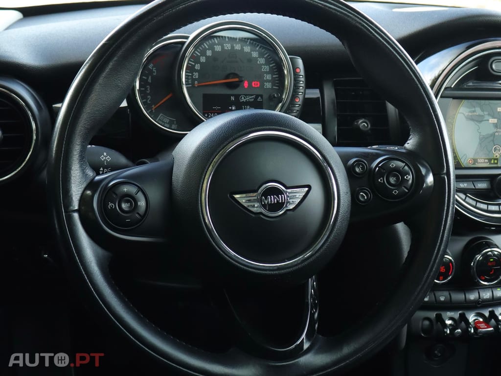 MINI Cooper Cooper D
