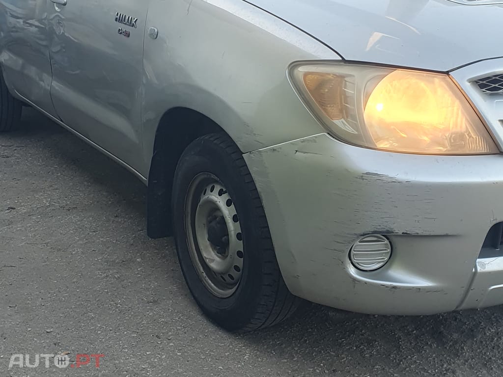 Toyota Hilux 2.5 D 4D 4x2