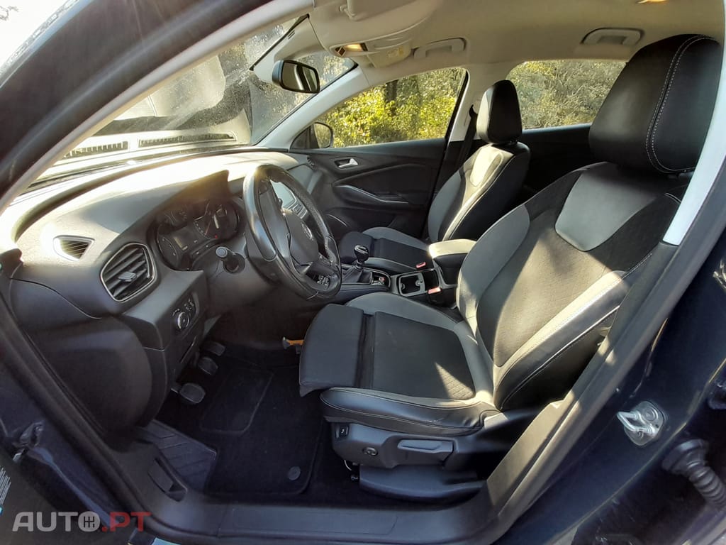 Opel Grandland (X) 1.2 T Business Edition