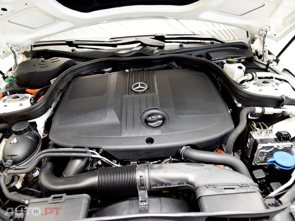 Mercedes-Benz E 300 Bluetec Hybrid Station Sport