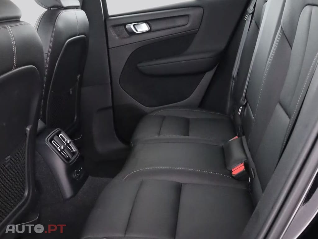 Volvo XC40 T5 RECHARGE INSCRIPTION I.V.A DEDUTIVEL 