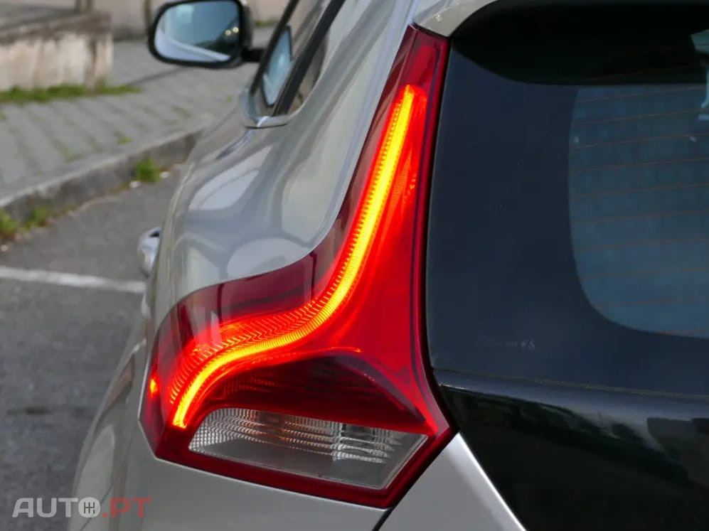 Volvo V40 1.6 D2 Momentum