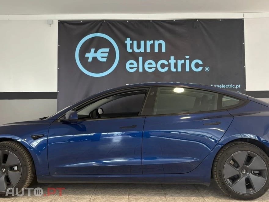 Tesla Model 3 Standard Range Plus RWD