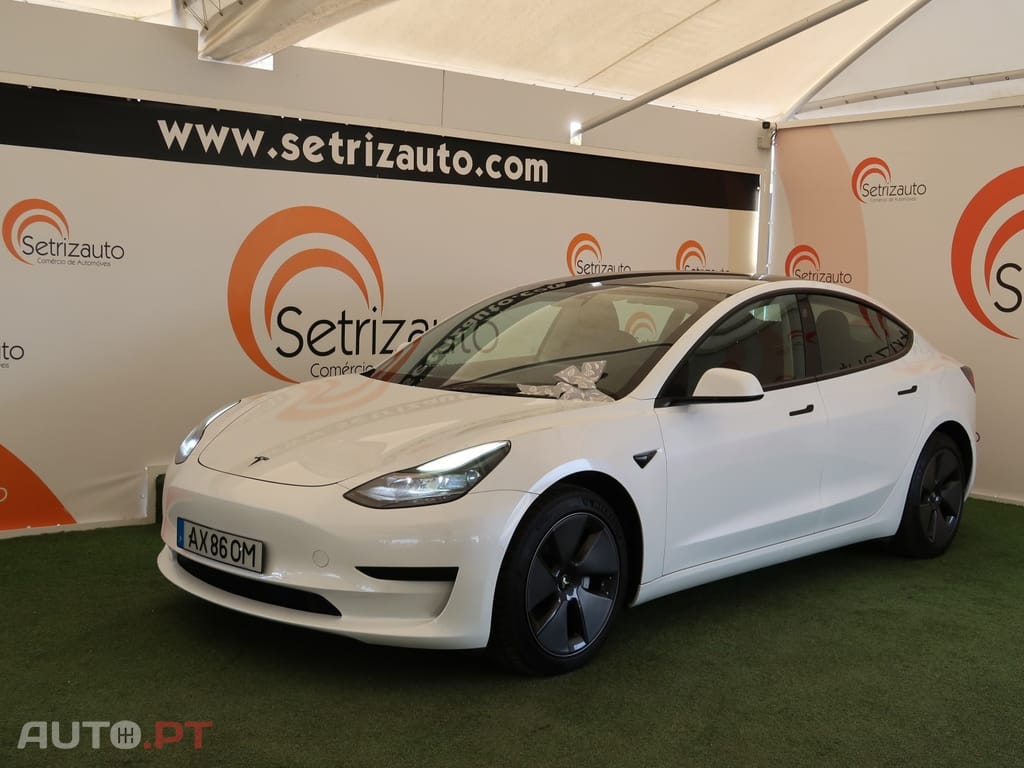 Tesla Model 3 Standard Range Plus RWD