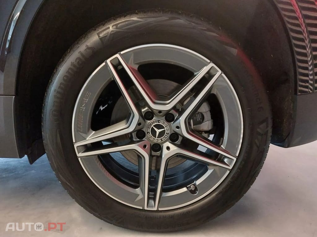 Mercedes-Benz GLA 250 e AMG Line