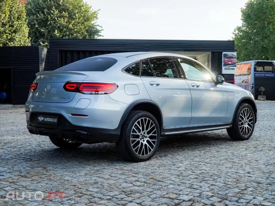 Mercedes-Benz GLC 300 de Coupe 4Matic 9G-TRONIC AMG Line