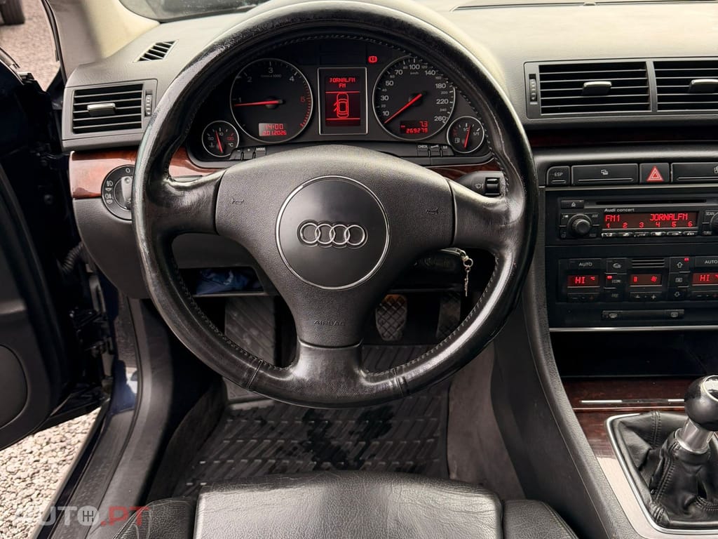 Audi A4 Avant 2.5 TDi quattro