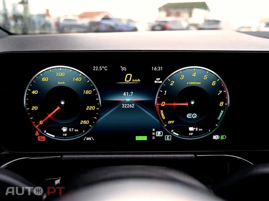 Mercedes-Benz GLA 250 e AMG Line