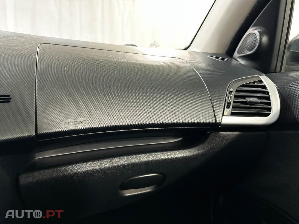 Peugeot 206 1.1i 60cv Sport Line