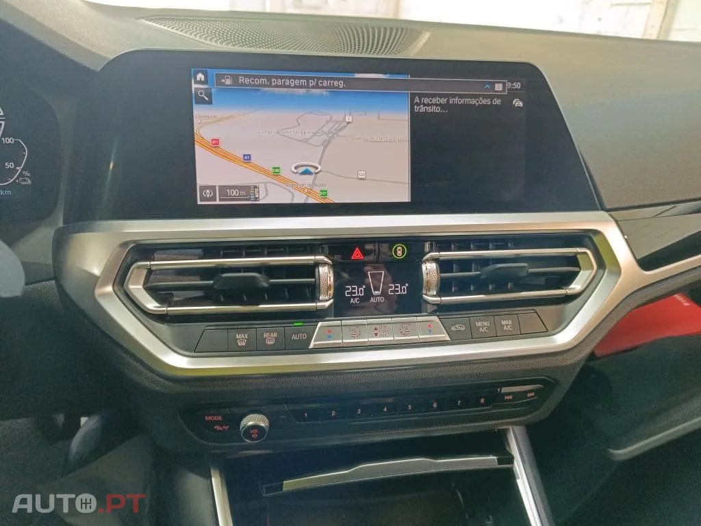 BMW 330 e Touring Auto