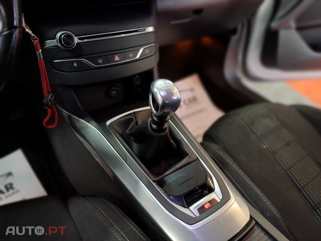 Peugeot 308 1.6 BlueHDi Allure