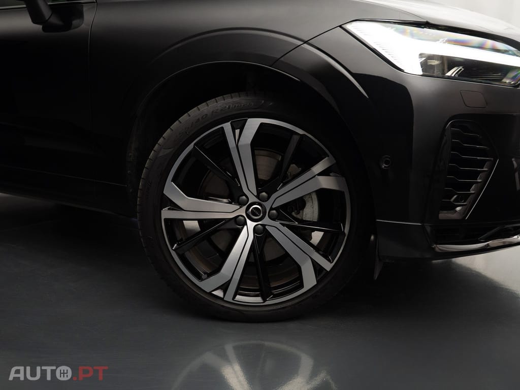 Volvo XC60 2.0 T6 PHEV Ultra Dark AWD