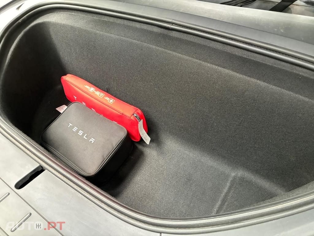Tesla Model X Dual-Motor AWD