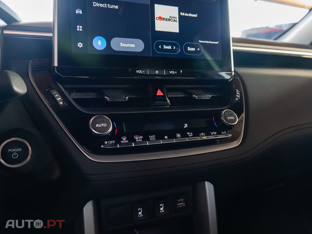 Toyota Corolla Cross 2.0 Hybrid Luxury