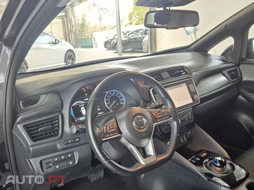 Nissan Leaf N-Connecta Full Led