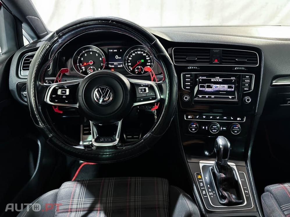 Volkswagen Golf 2.0 TSi GTi DSG Performance