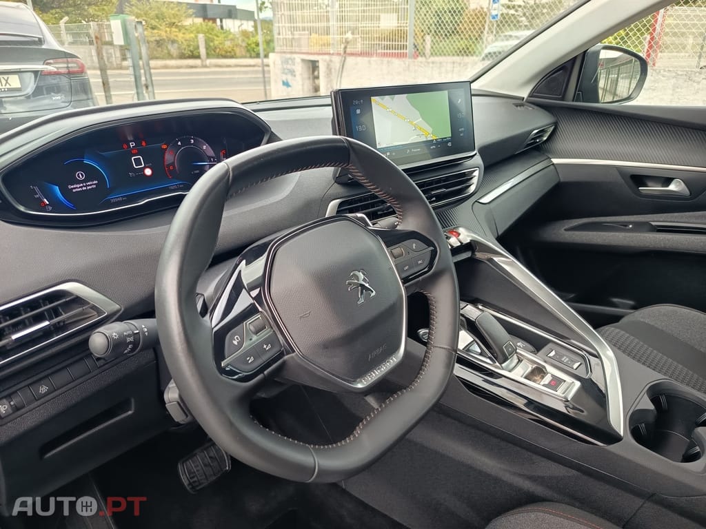 Peugeot 3008 1.5 BlueHDi Active Pack EAT8