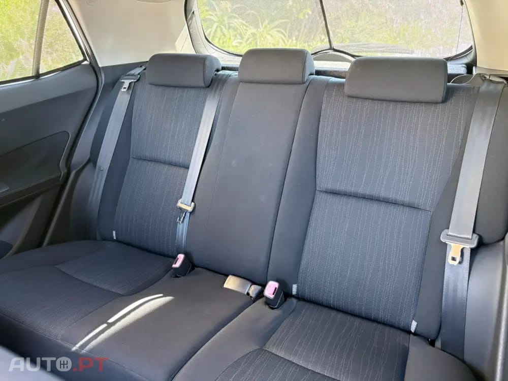 Toyota Auris 1.4 D-4D Sol