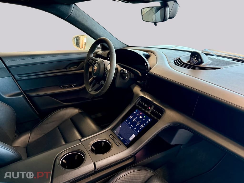 Porsche Taycan I.V.A DEDUTIVEL GTS 