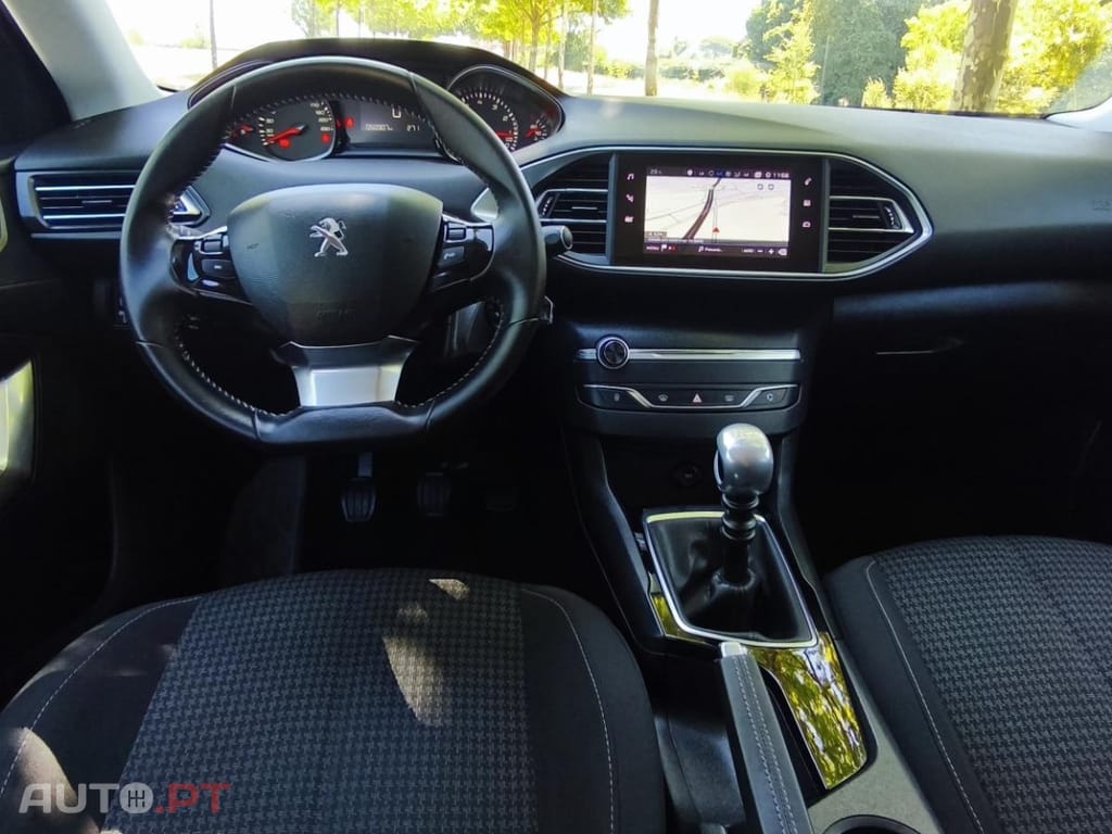 Peugeot 308 1.2 PureTech Allure