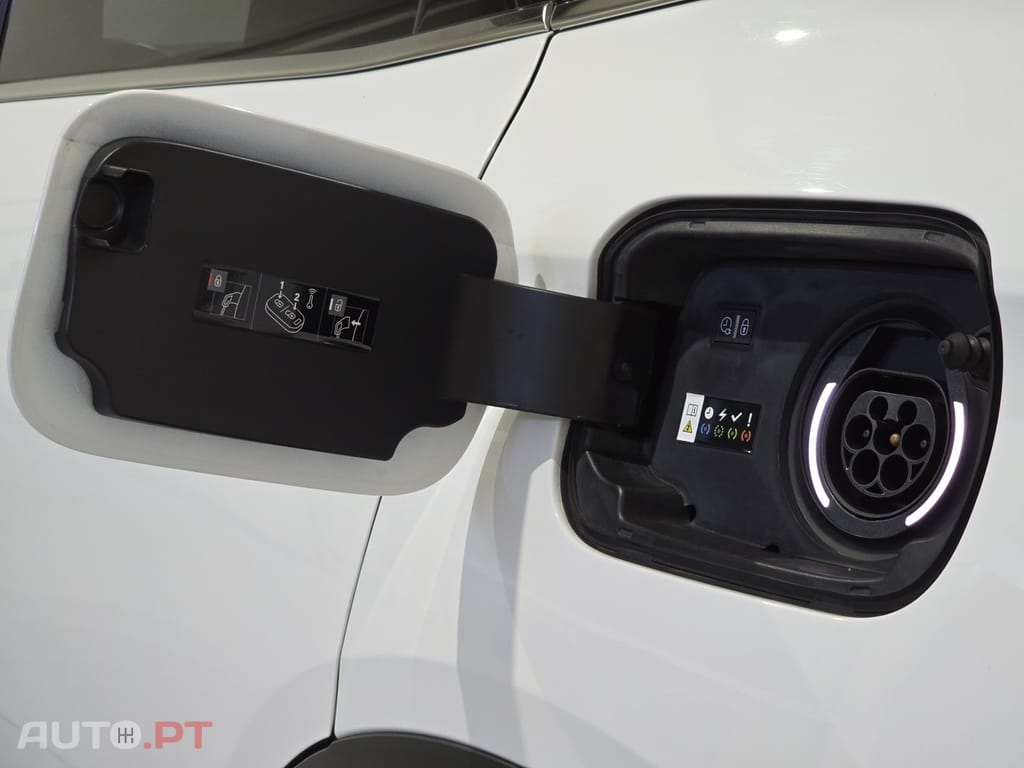 DS DS7 Crossback E-Tense Bastille+ EAT8