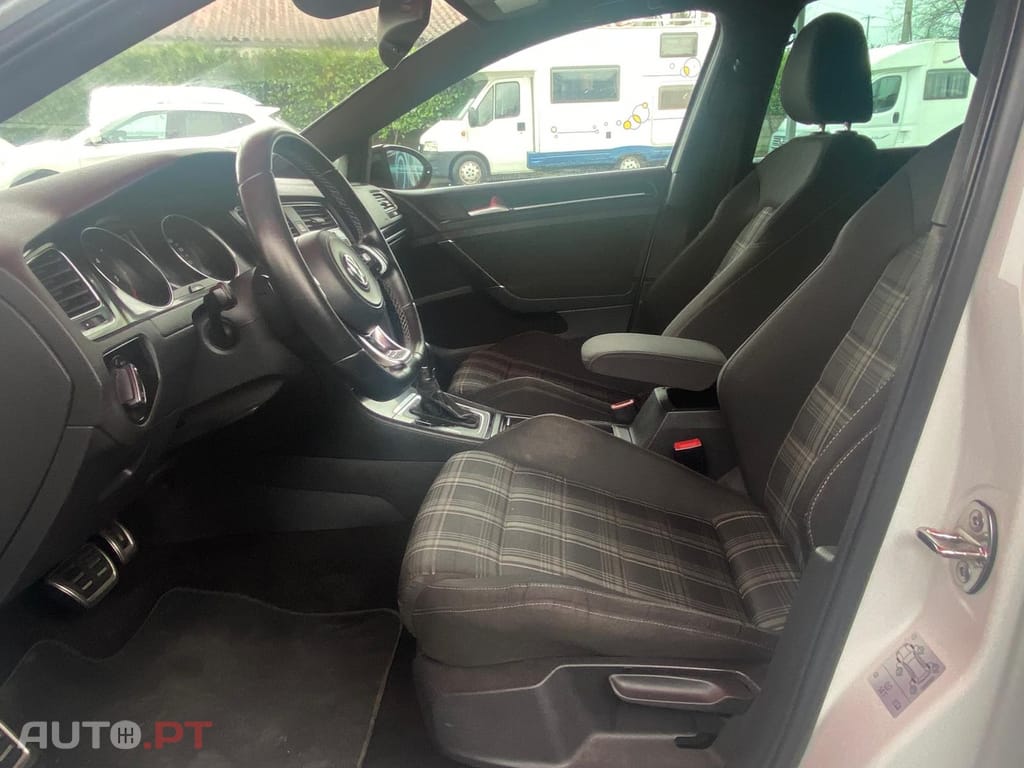 Volkswagen Golf 2.0 TDi GTD DSG