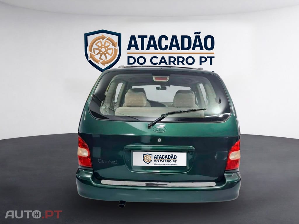Kia Carnival LS
